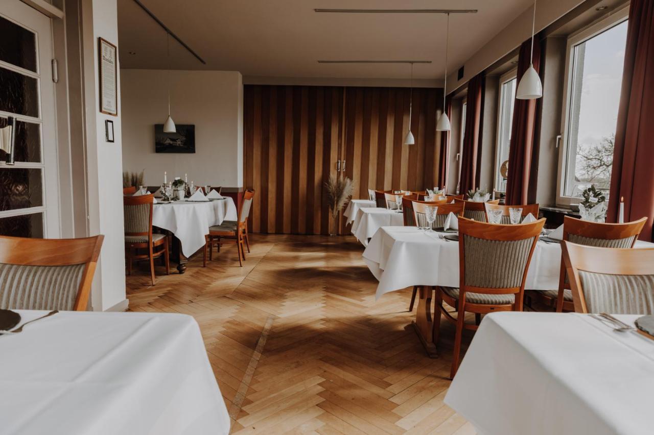 Hotel Zur Treene Schwabstedt Екстер'єр фото